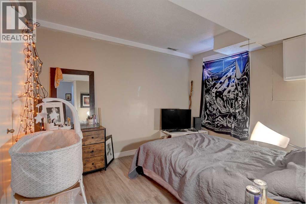 9809 98 Avenue - 26