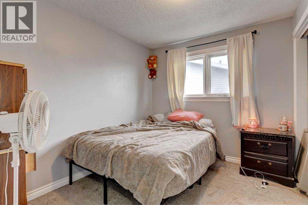 9809 98 Avenue - 31