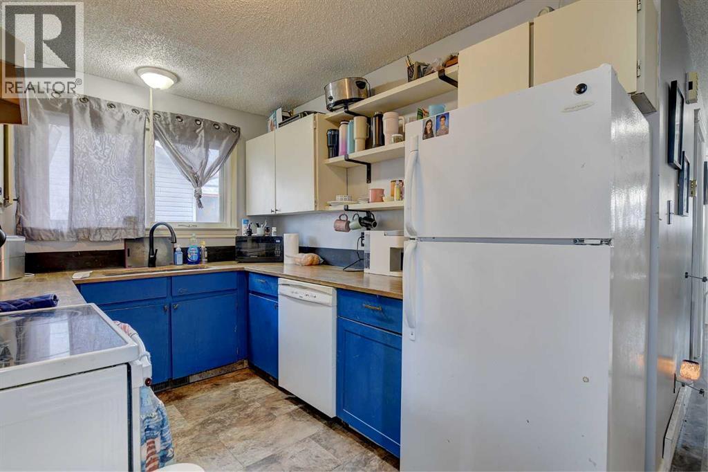 9809 98 Avenue - 36