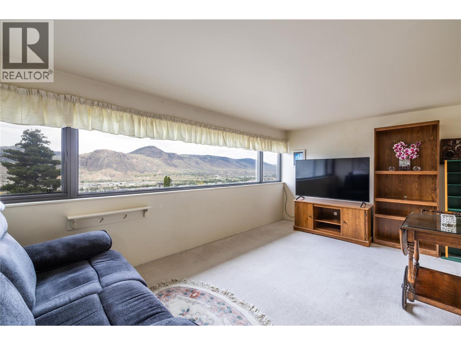 #15 137 McGill Road - 21