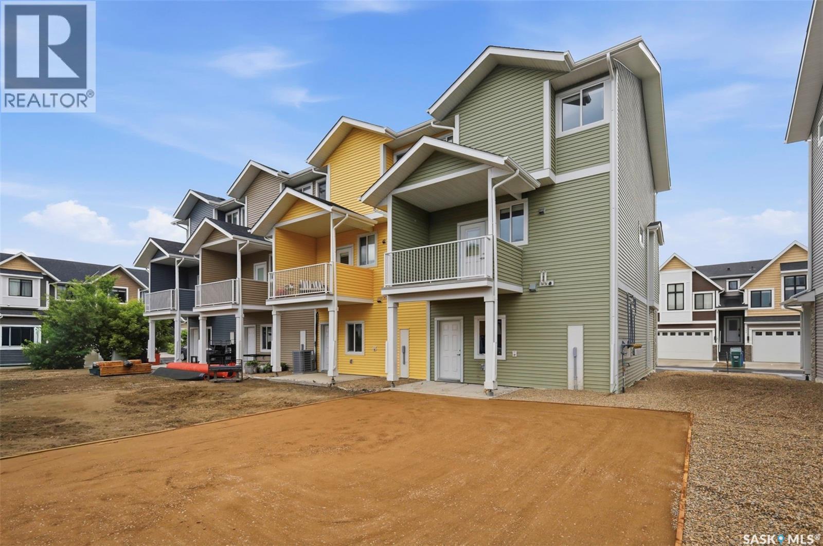 #135 3220 11th STREET W - 27