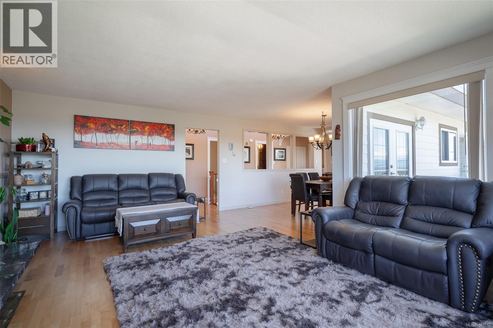 375 Cariboo Dr - 33