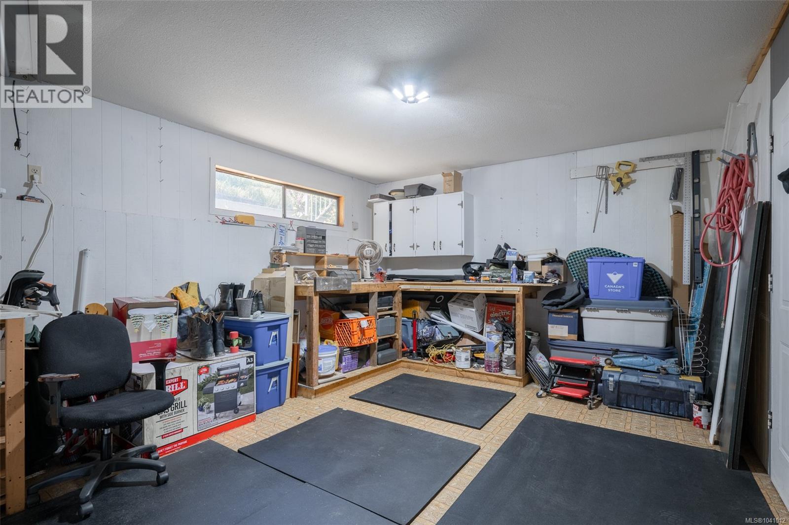 375 Cariboo Dr - 13