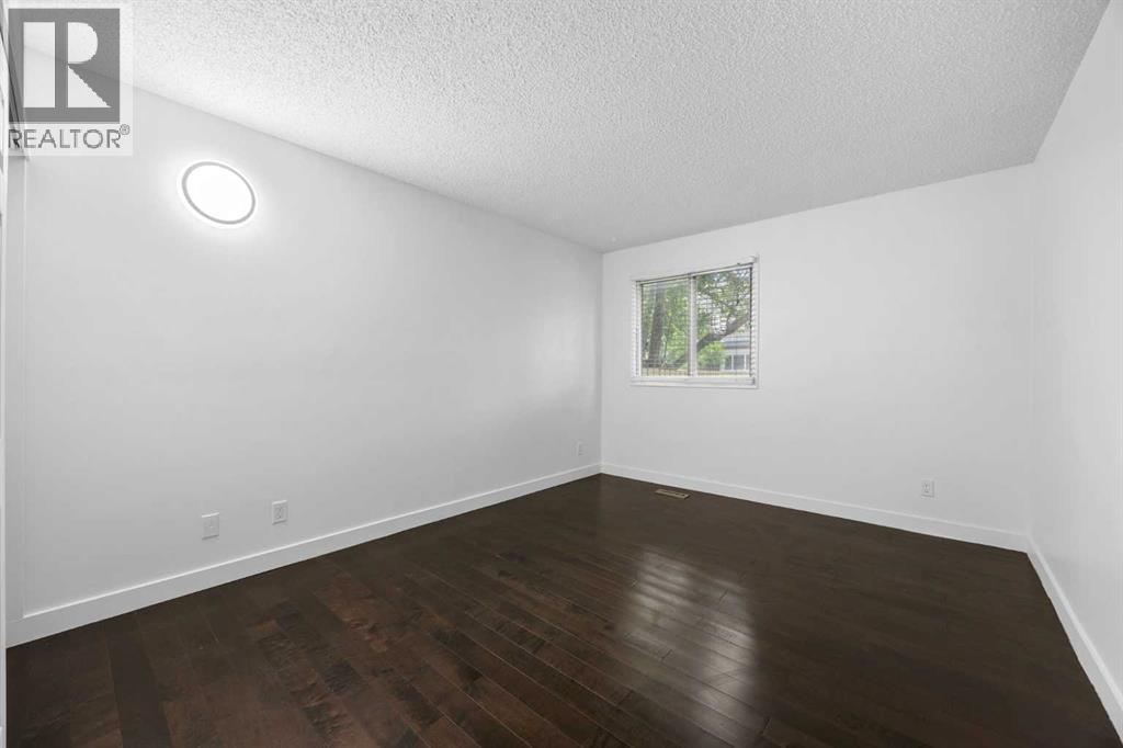 #301 1540 29 Street NW - 14
