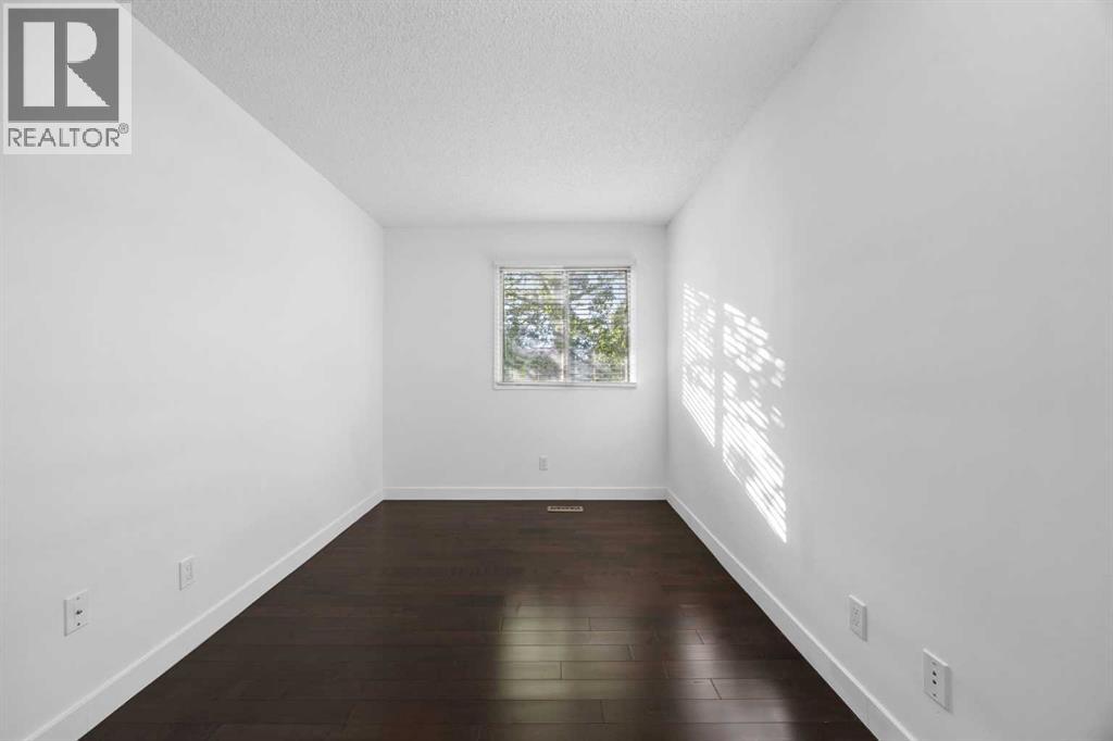 #301 1540 29 Street NW - 8