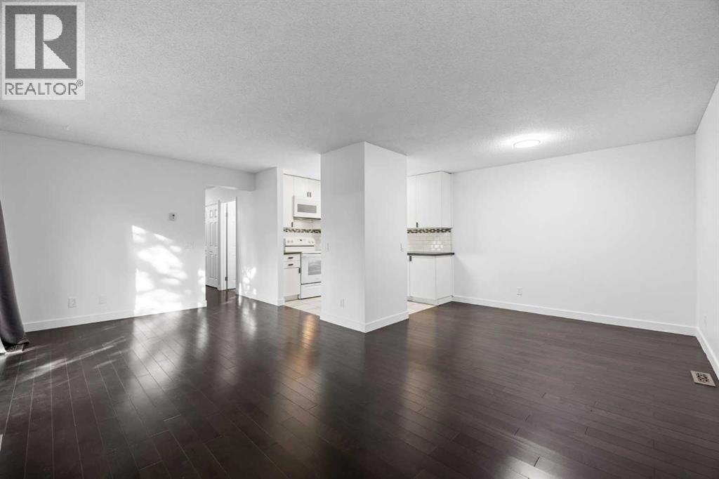 #301 1540 29 Street NW - 18
