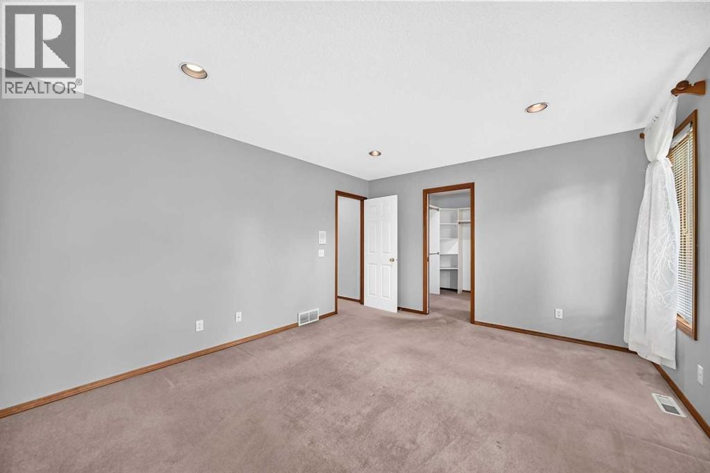 The primary/master bedroom has a walk-in closet