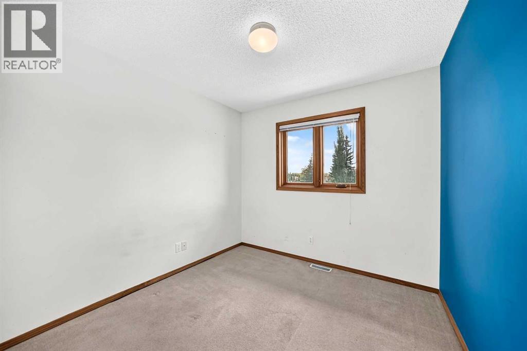 Another bedroom