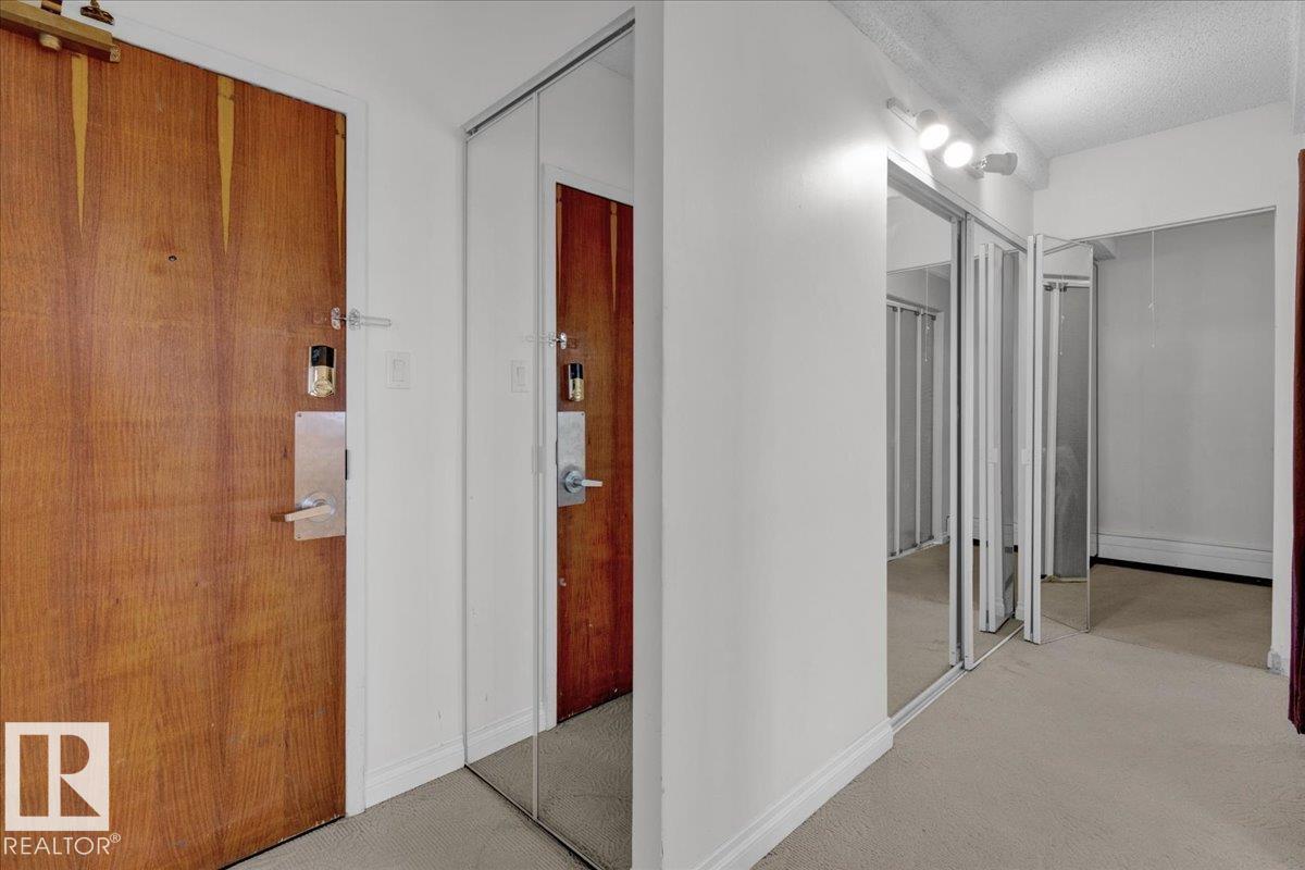 #1012 9918 101 ST NW - 27