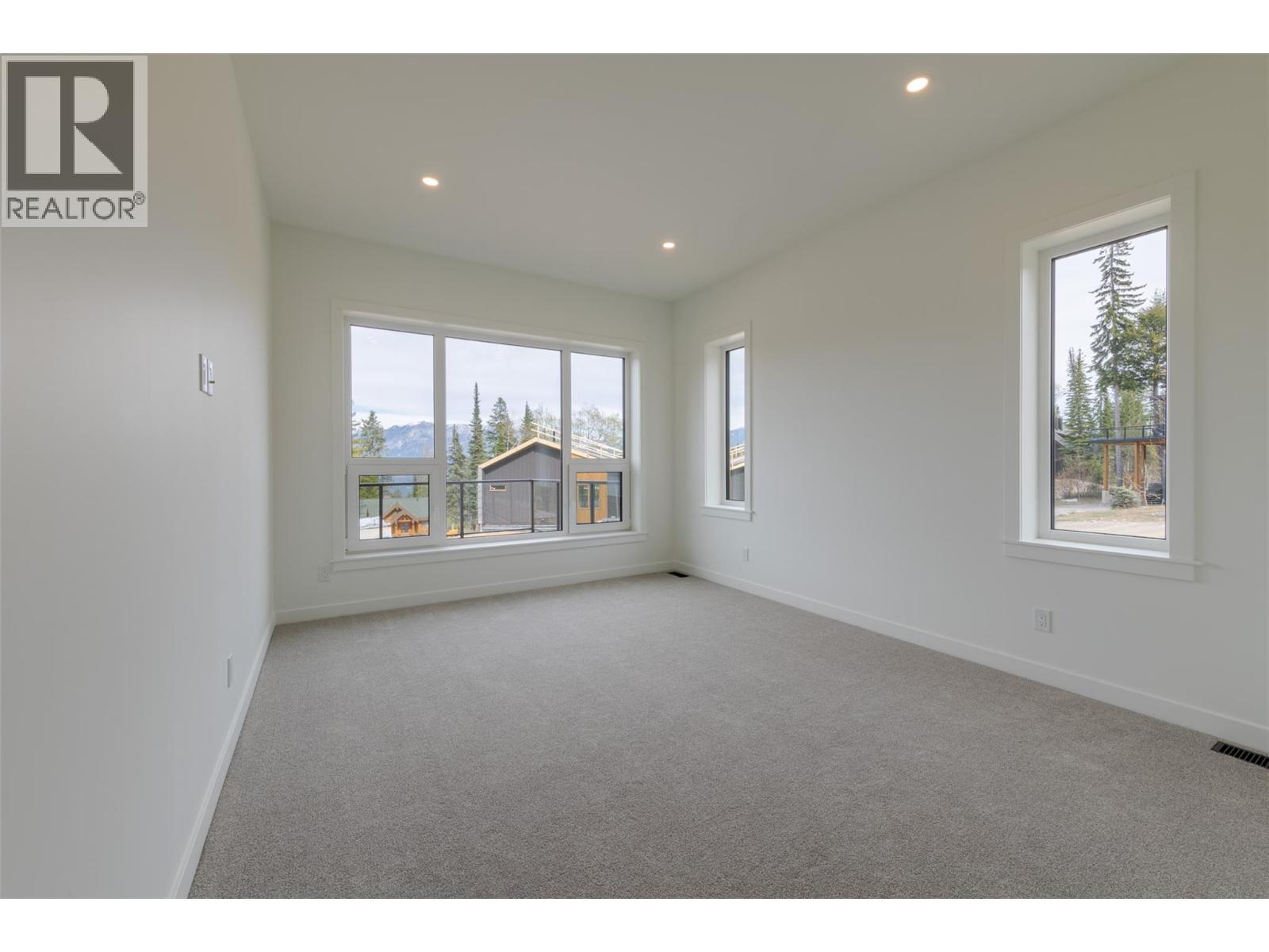 1654 HOWSE PASS - 25