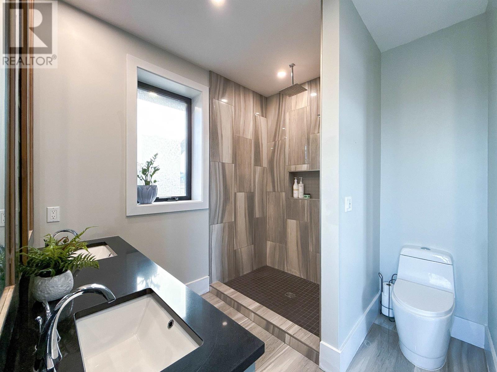 151 Sunset Drive - 28