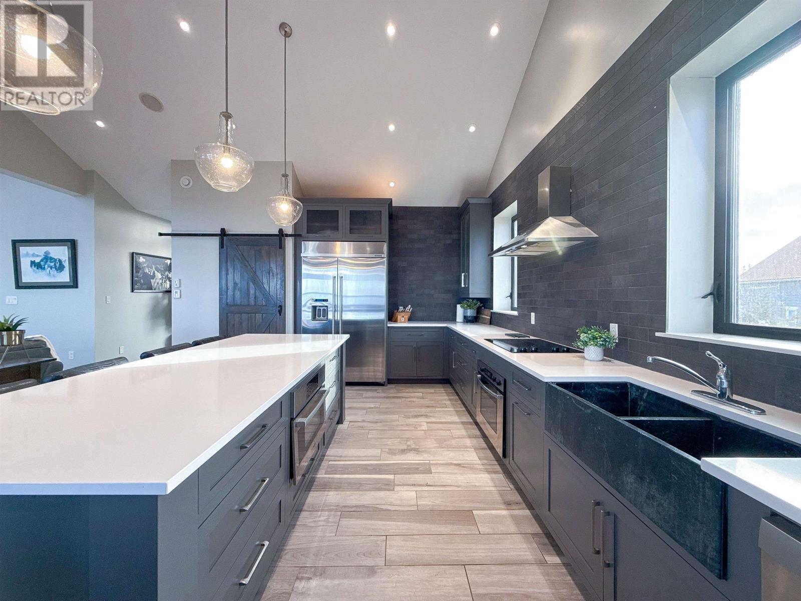 151 Sunset Drive - 17