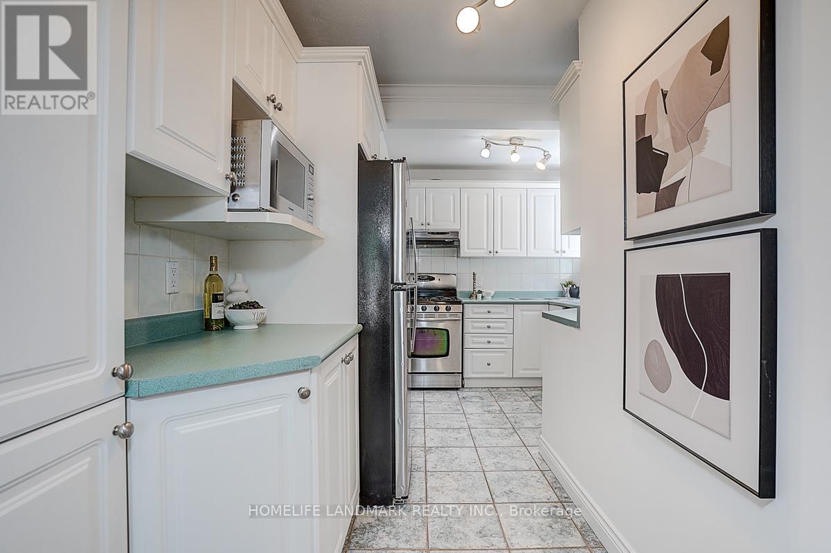 335 WILLOWDALE AVENUE - 23