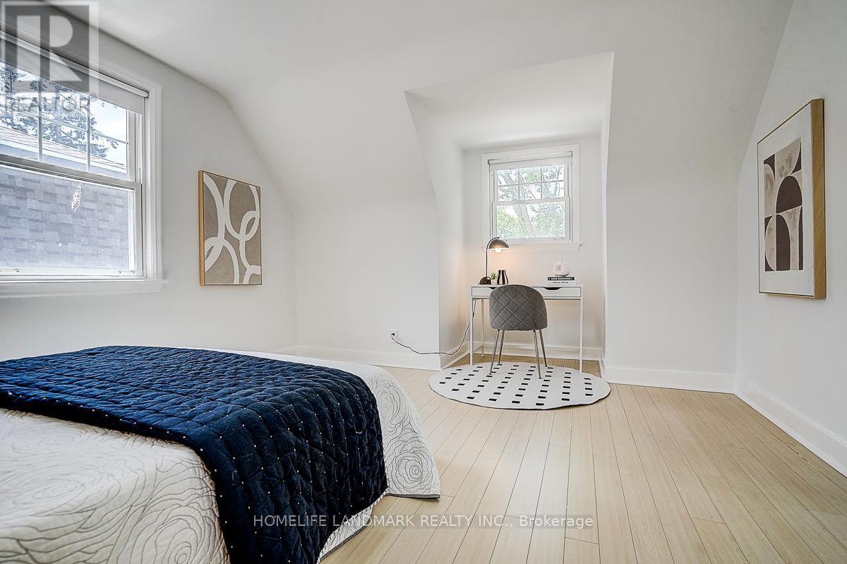 335 WILLOWDALE AVENUE - 32