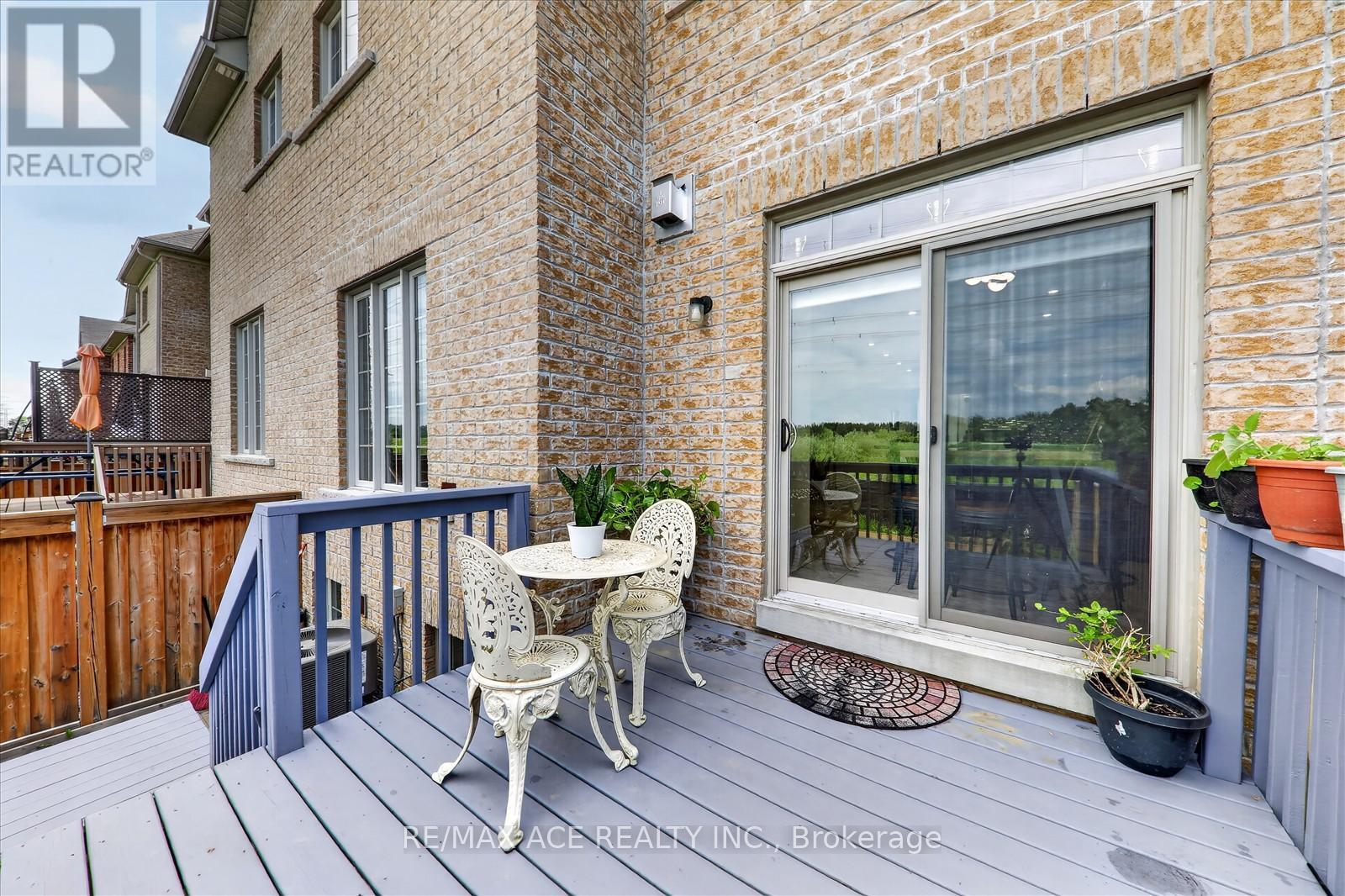 28 HURST DRIVE - 38