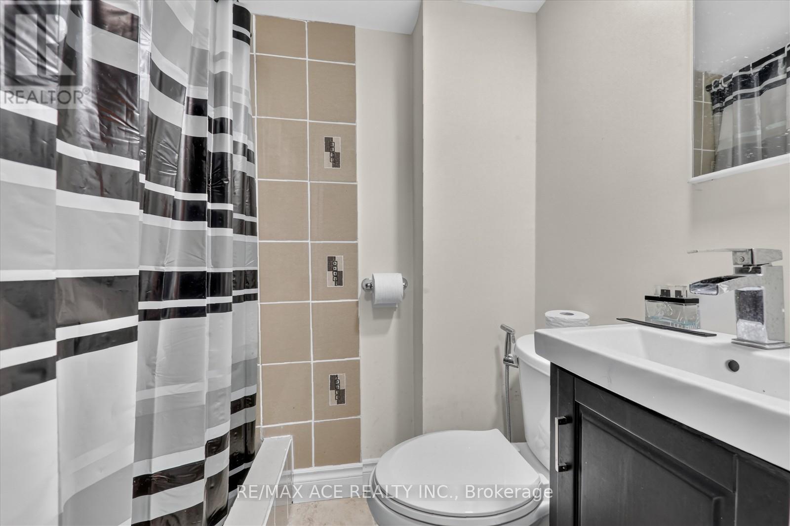 28 HURST DRIVE - 36