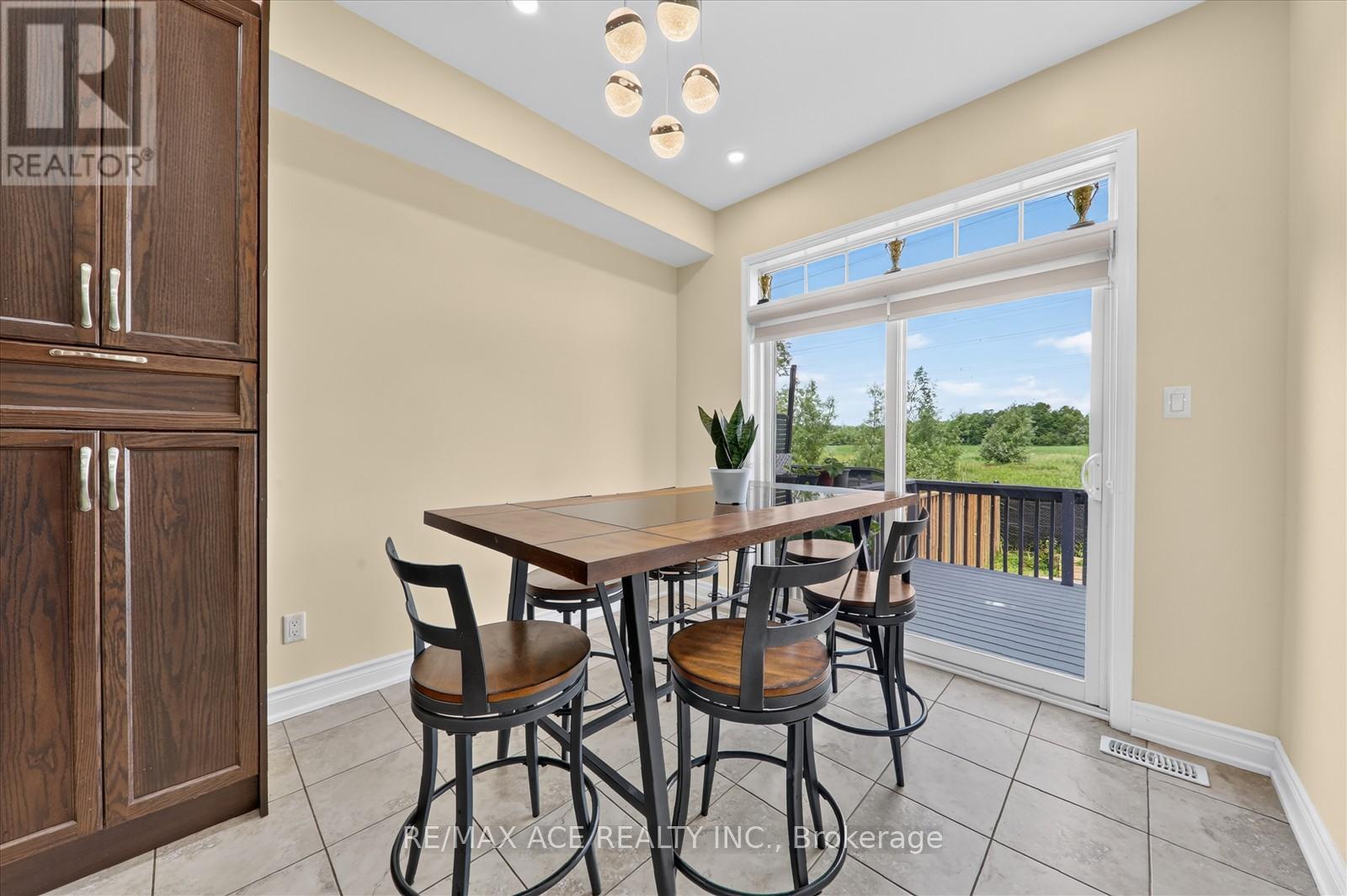 28 HURST DRIVE - 14