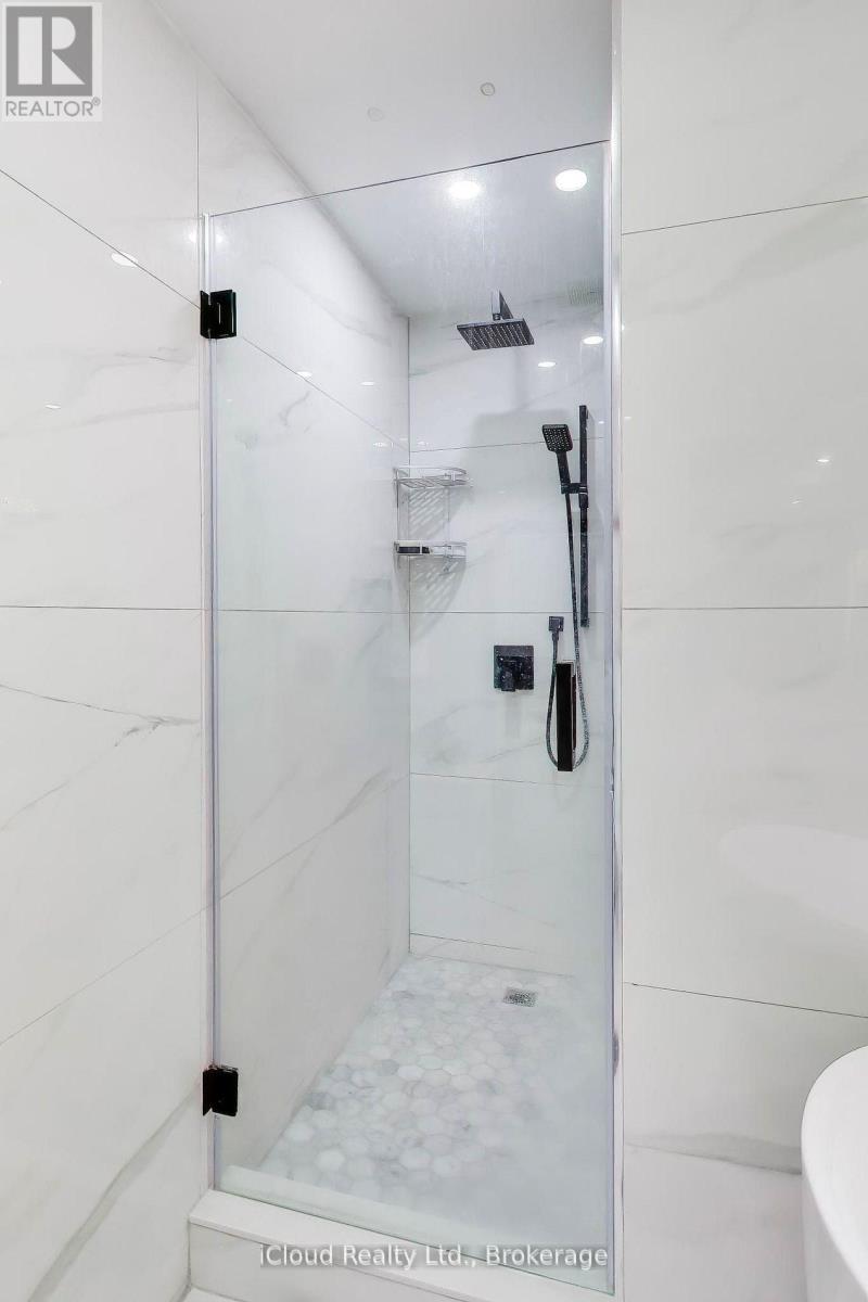 16175 JANE STREET - 18