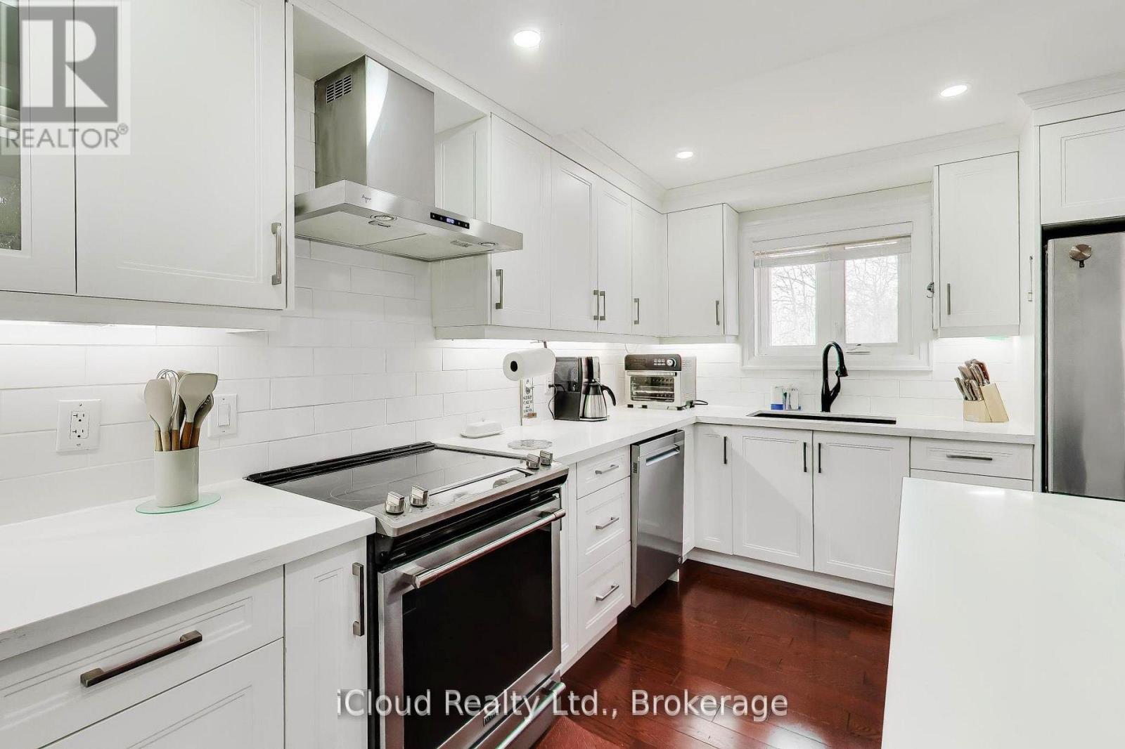 16175 JANE STREET - 12
