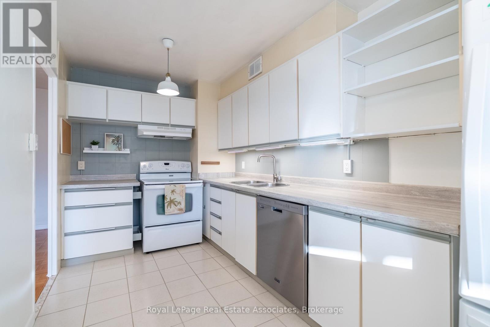 #813 9 FOUR WINDS DRIVE - Image 14