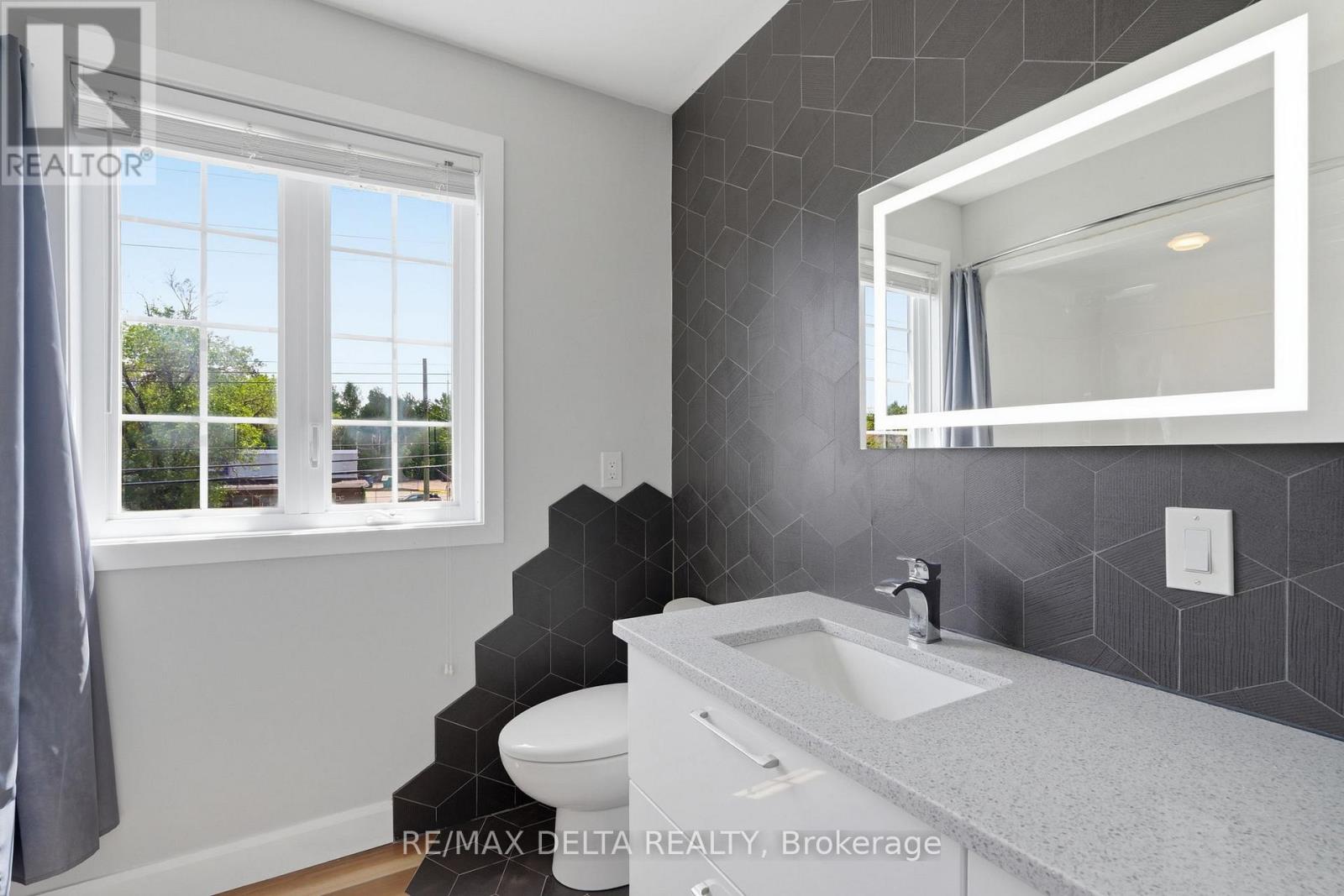 1791 QUEENSDALE AVENUE - 31