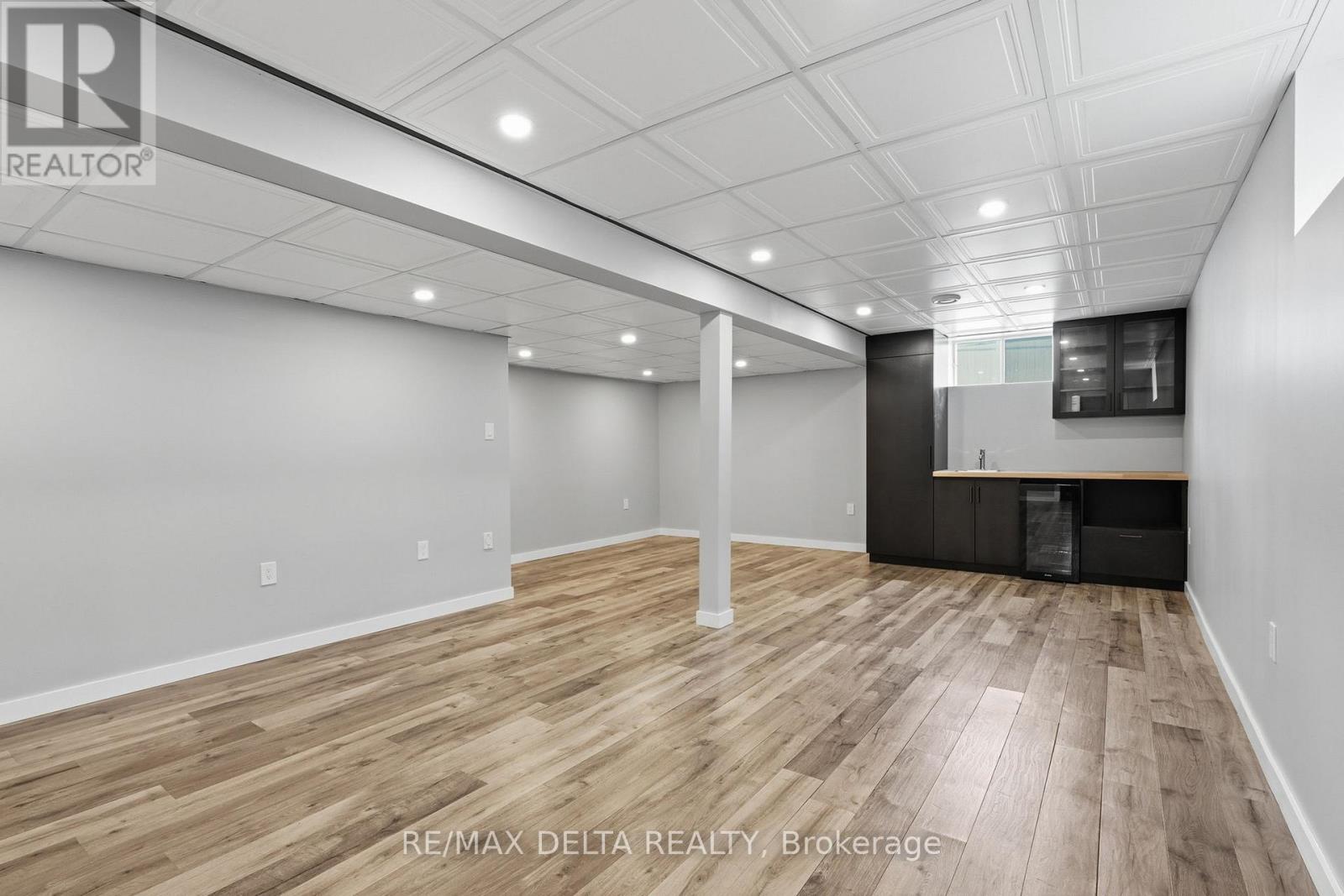 1791 QUEENSDALE AVENUE - 33