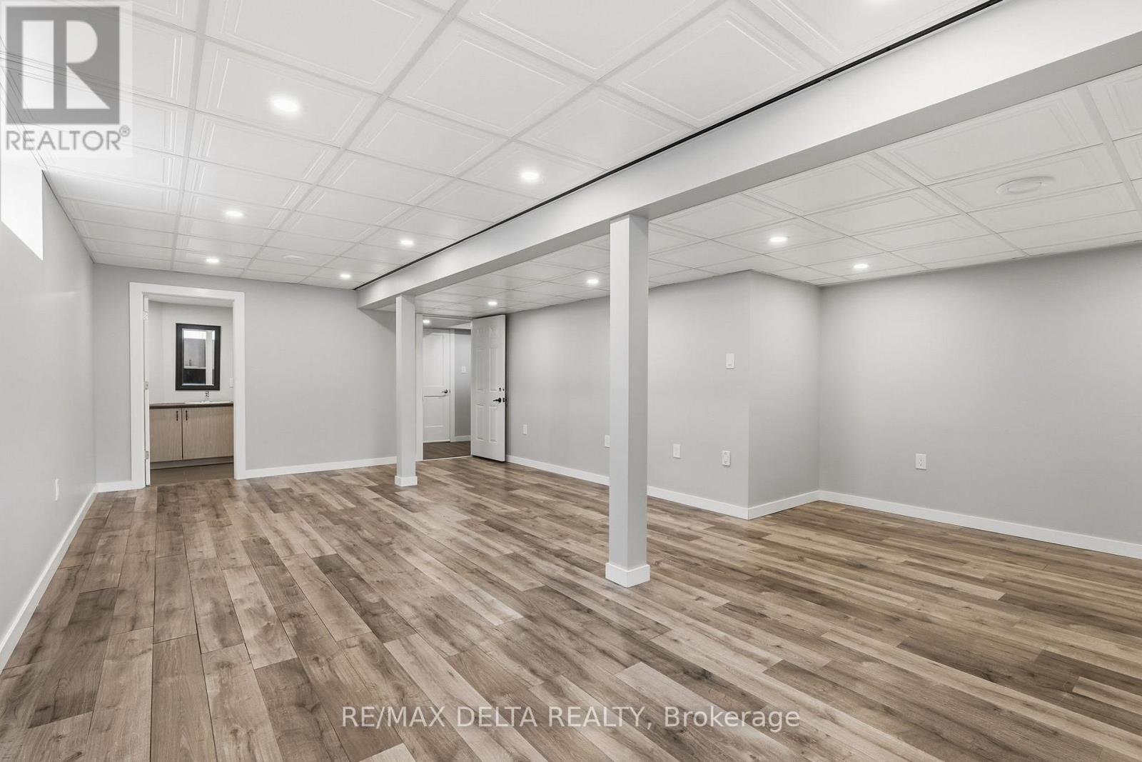 1791 QUEENSDALE AVENUE - 34