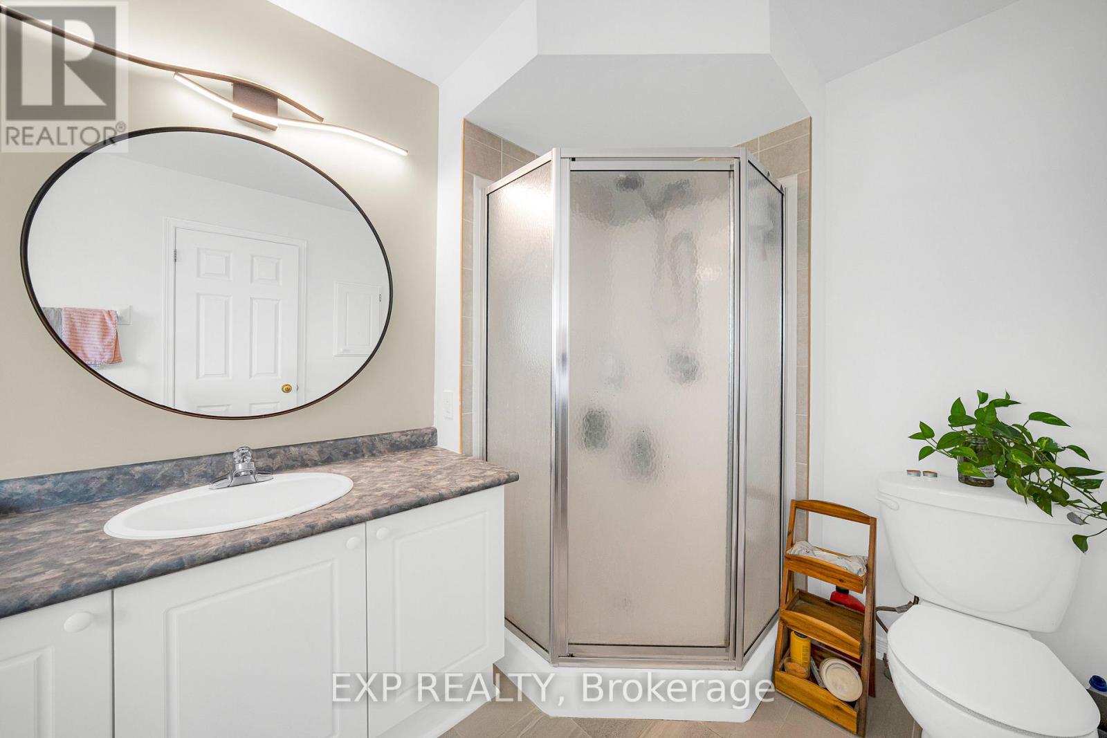 3 Bed, 3 Bath House for Sale in Ottawa – 51 PALMADEO DRIVE, Ottawa – MLS# X13469942 - Image 18