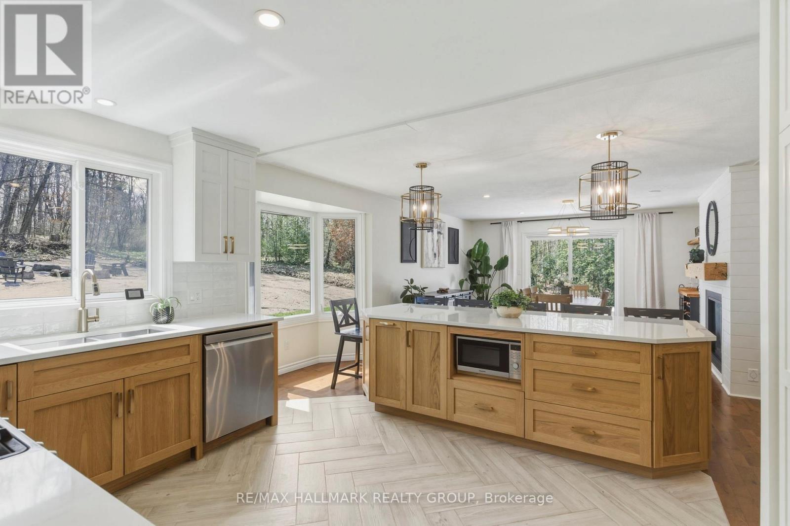 408 YOLE CRESCENT - 18