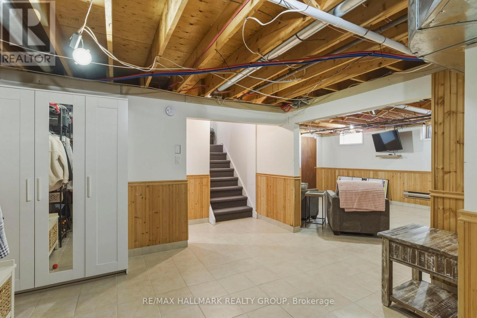 408 YOLE CRESCENT - 38