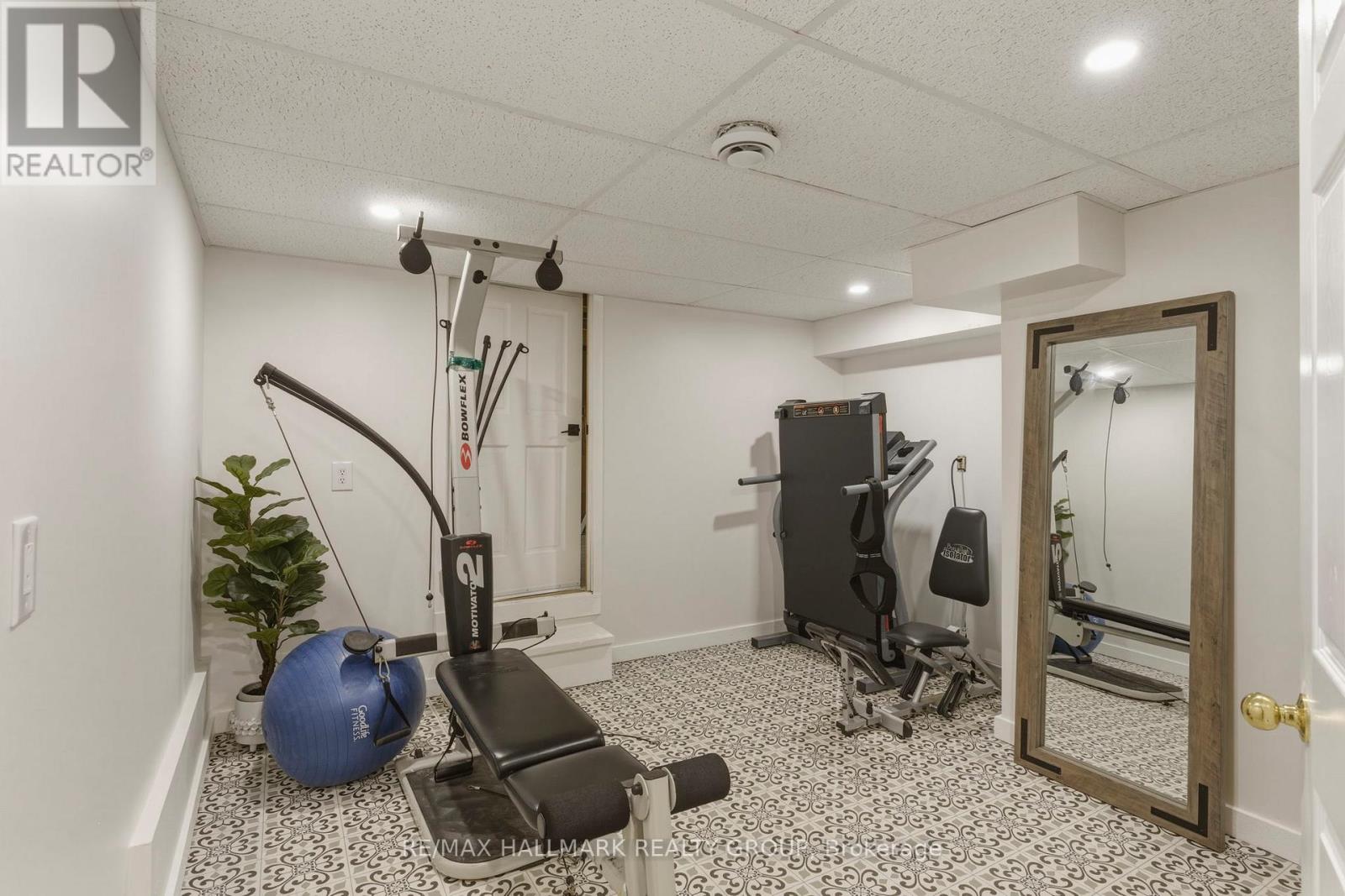 408 YOLE CRESCENT - 39