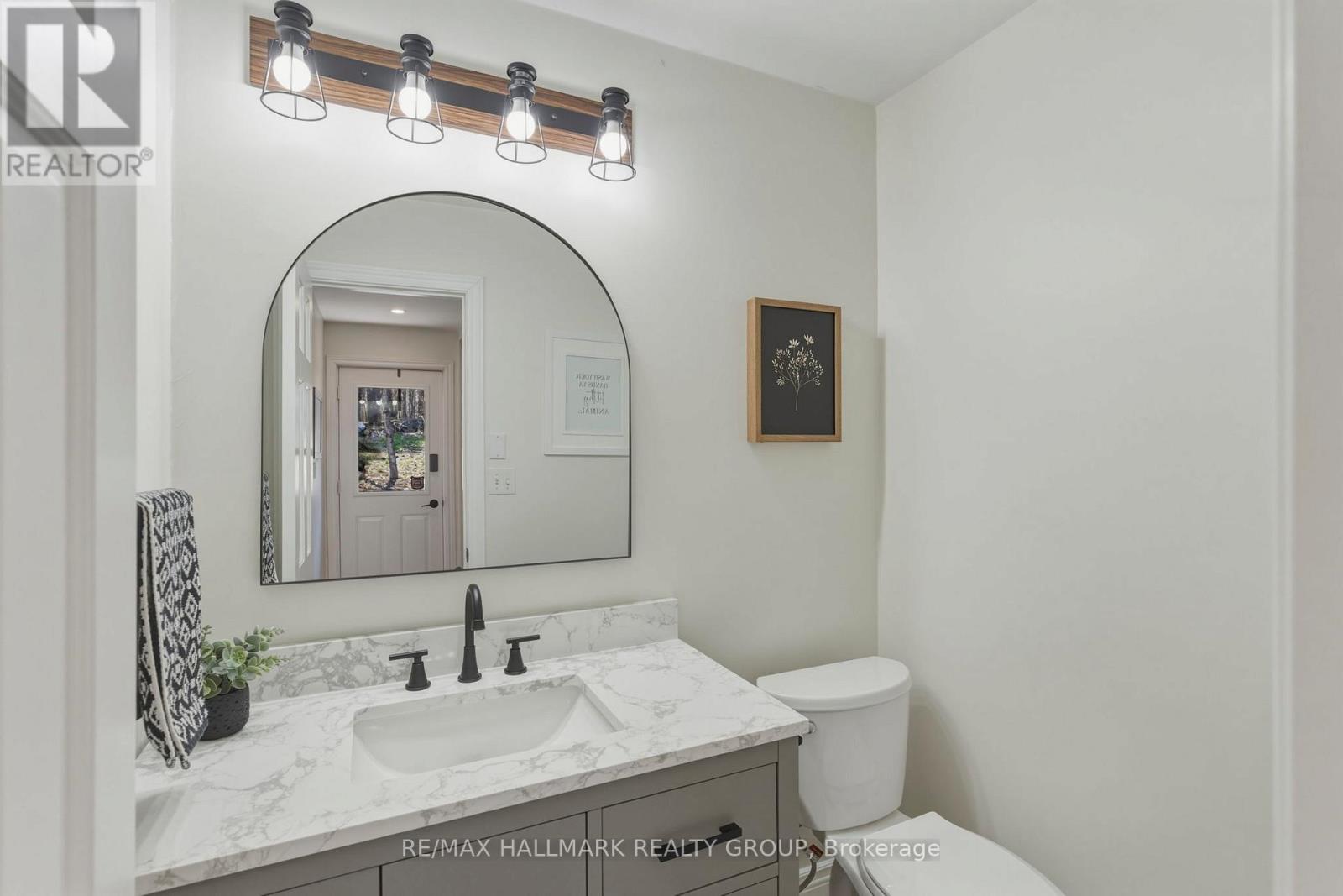 408 YOLE CRESCENT - 24