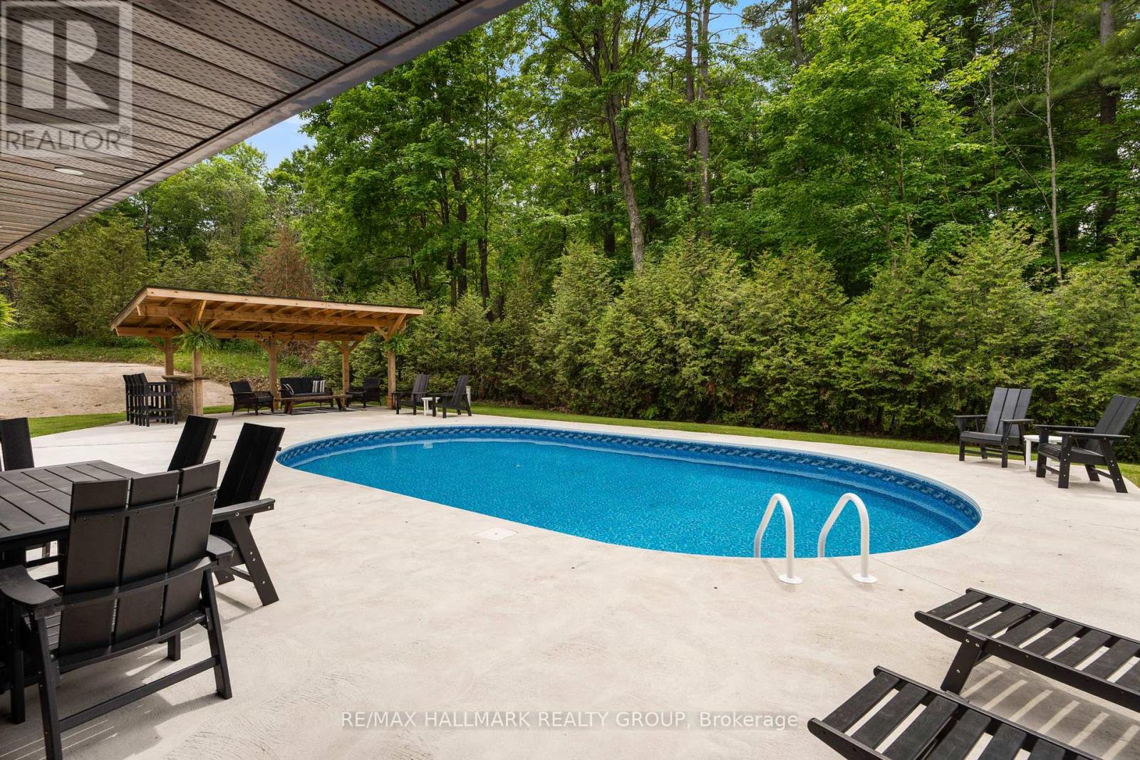 408 YOLE CRESCENT - 46