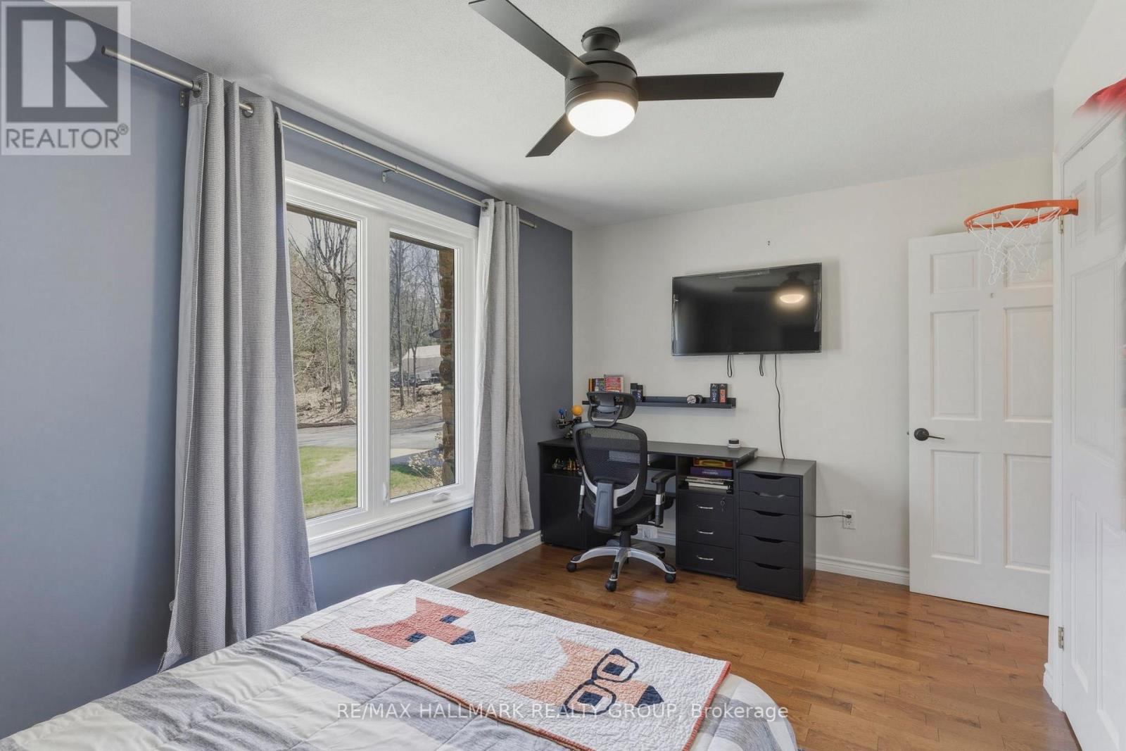 408 YOLE CRESCENT - 33