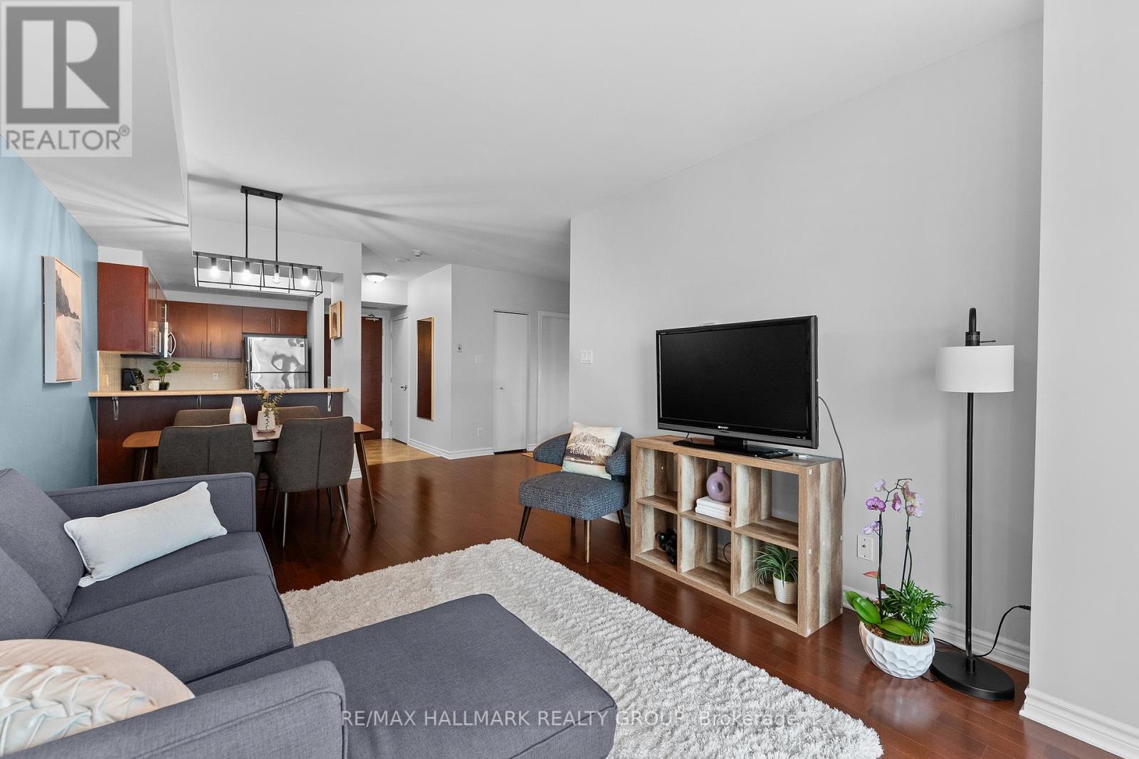 1 Bed, 1 Bath House for Sale in Ottawa – 1702 – 200 RIDEAU STREET, Ottawa – MLS# X13470002 - Image 23