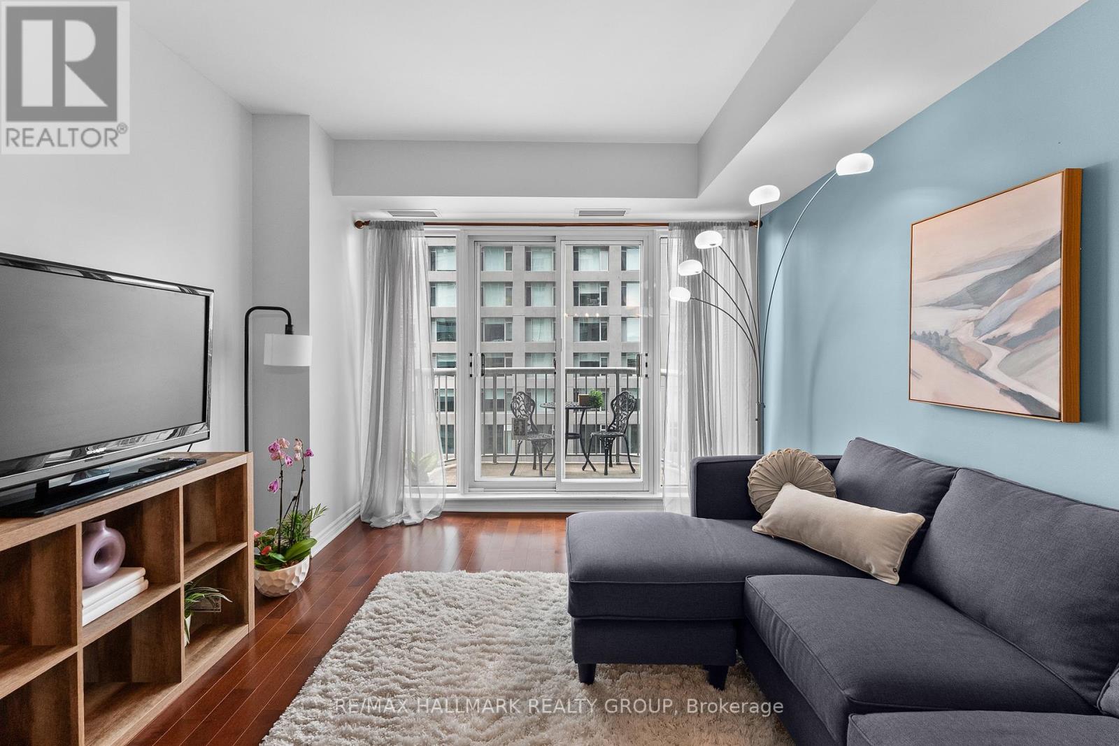 1 Bed, 1 Bath House for Sale in Ottawa – 1702 – 200 RIDEAU STREET, Ottawa – MLS# X13470002 - Image 24