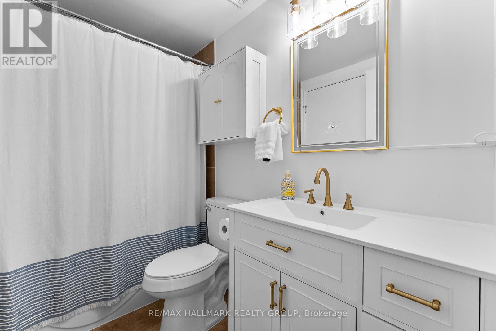 1 Bed, 1 Bath House for Sale in Ottawa – 1702 – 200 RIDEAU STREET, Ottawa – MLS# X13470002 - Image 33