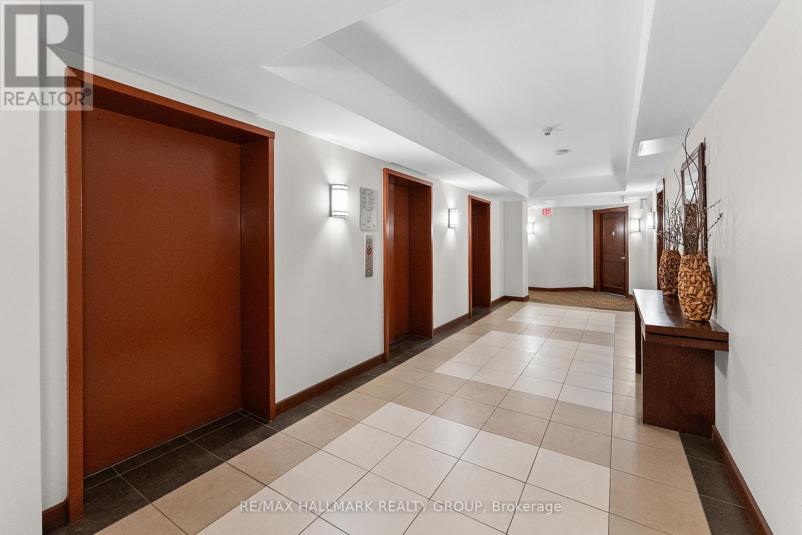 1 Bed, 1 Bath House for Sale in Ottawa – 1702 – 200 RIDEAU STREET, Ottawa – MLS# X13470002 - Image 8