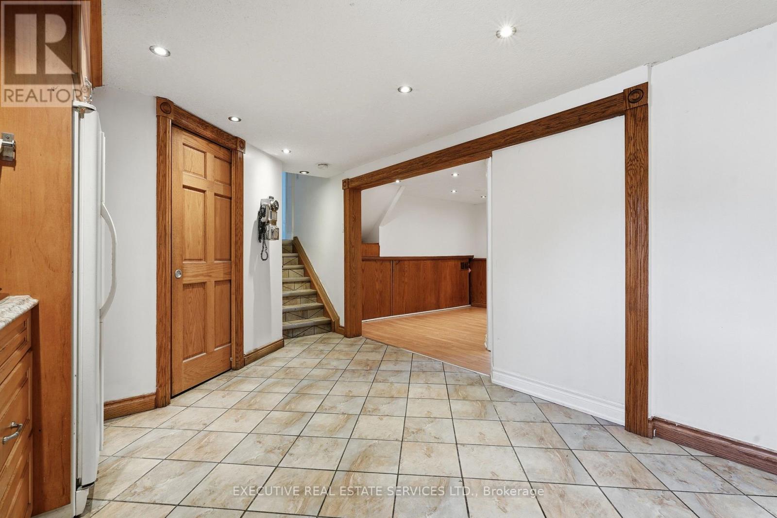 207 CHRISTOPHER DRIVE - 17