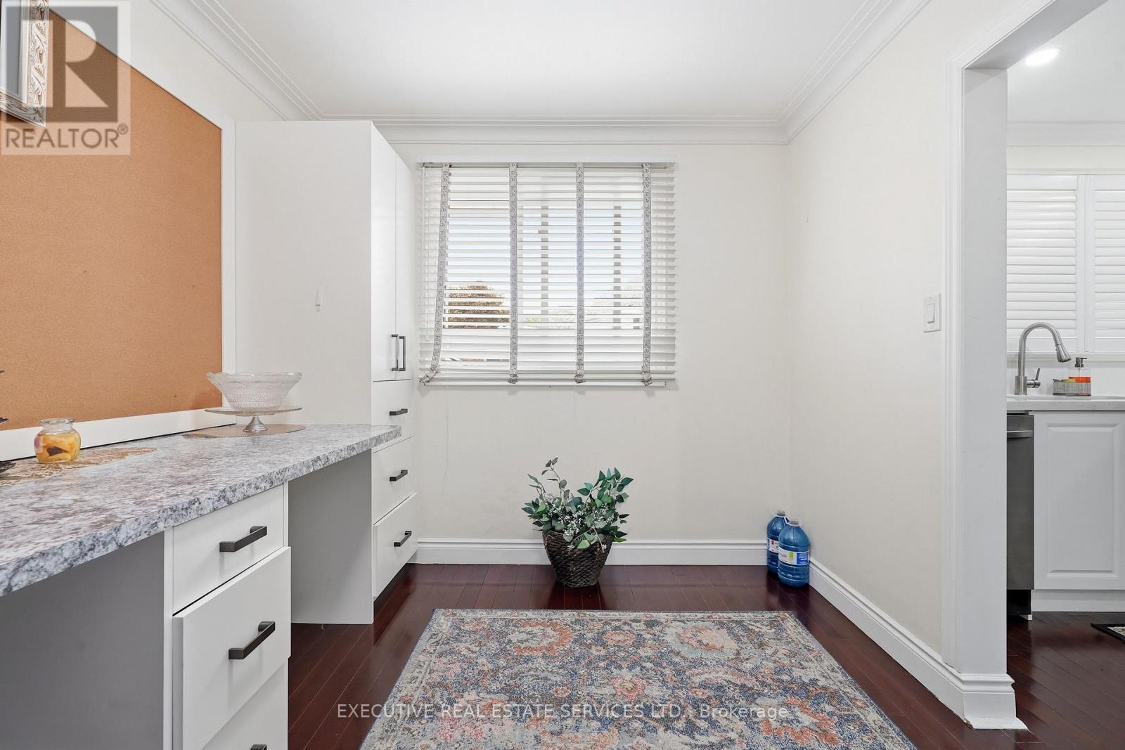 207 CHRISTOPHER DRIVE - 32