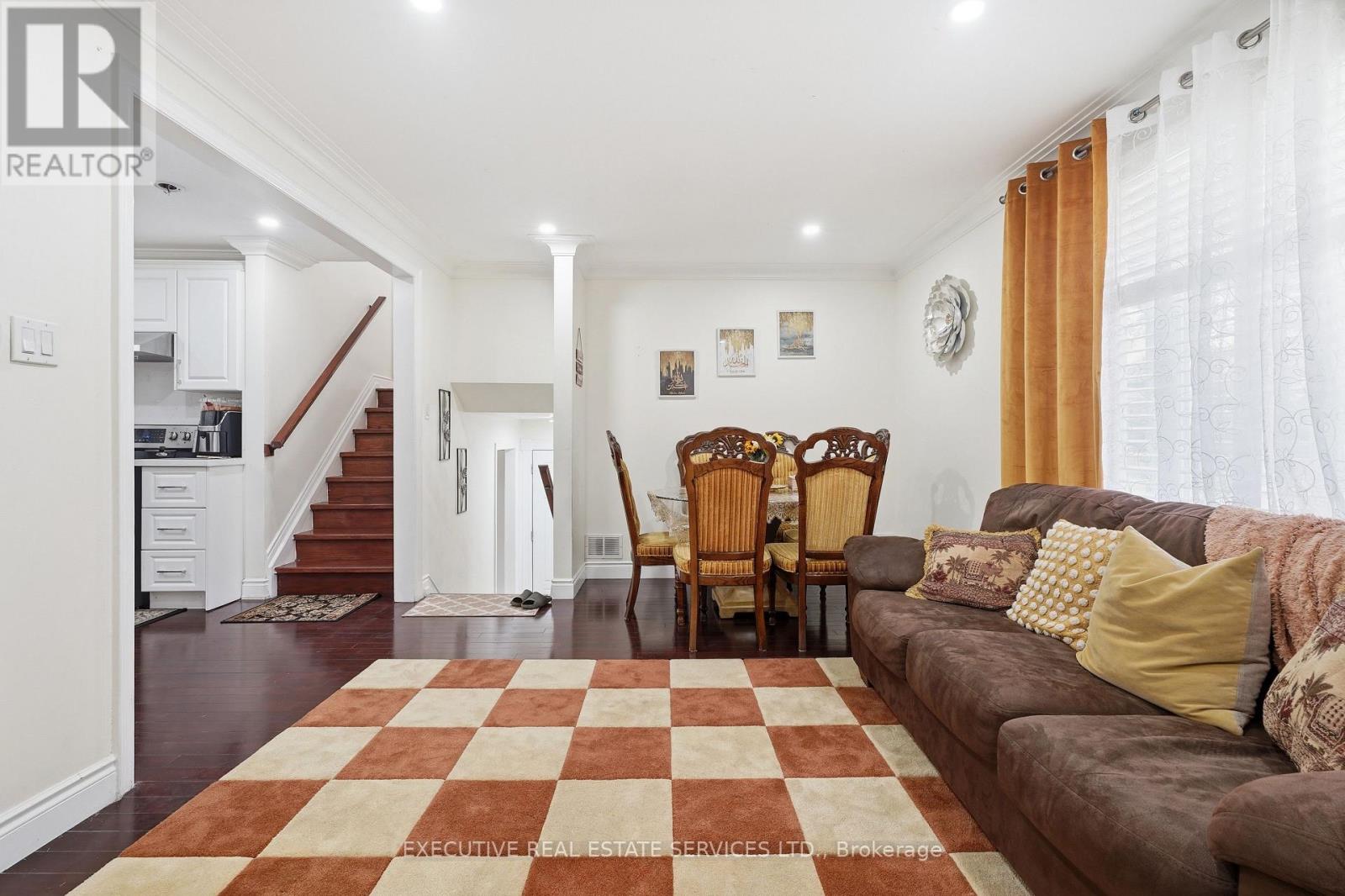 207 CHRISTOPHER DRIVE - 28