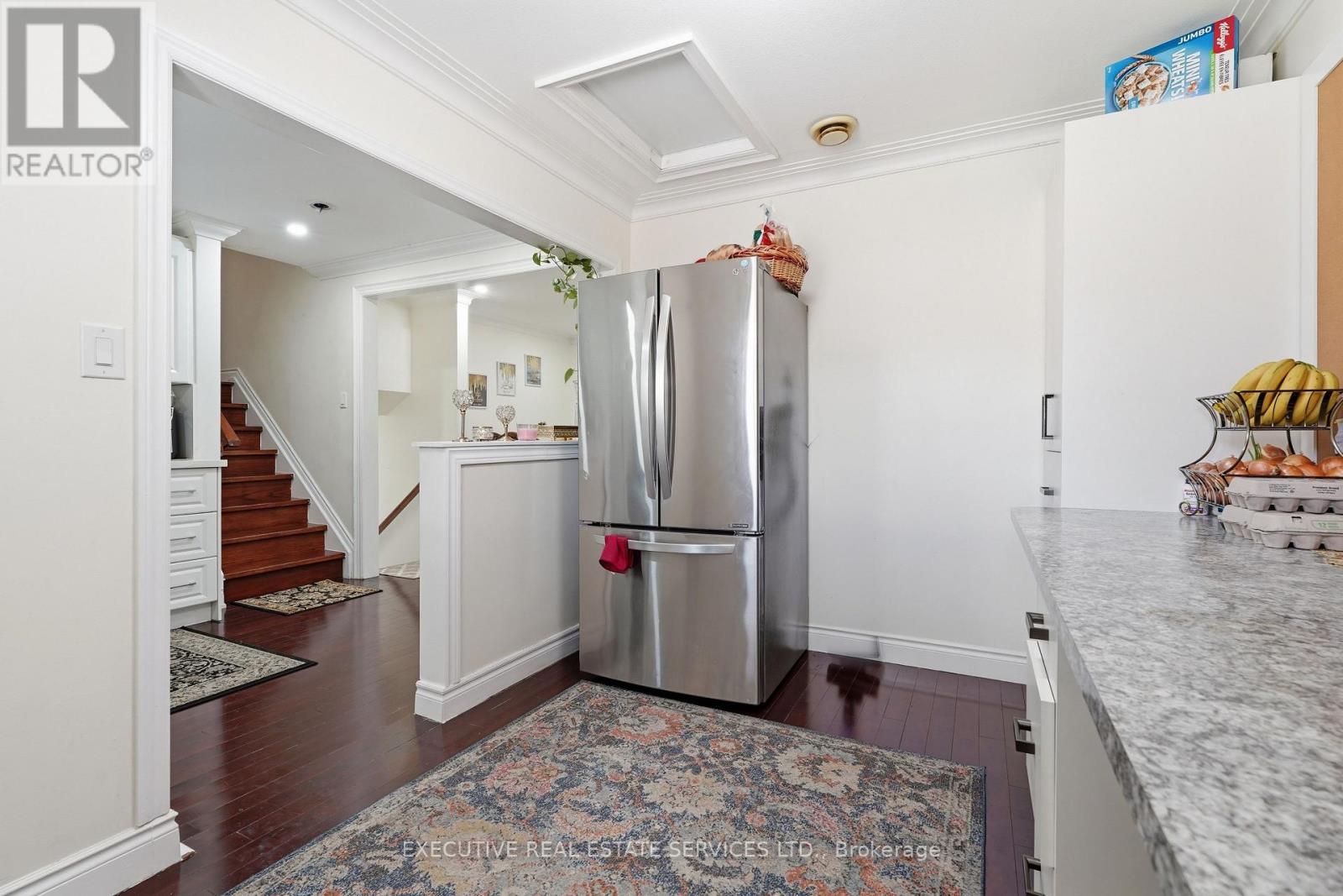 207 CHRISTOPHER DRIVE - 31