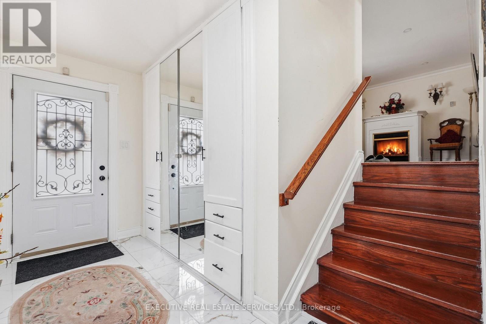 207 CHRISTOPHER DRIVE - 35