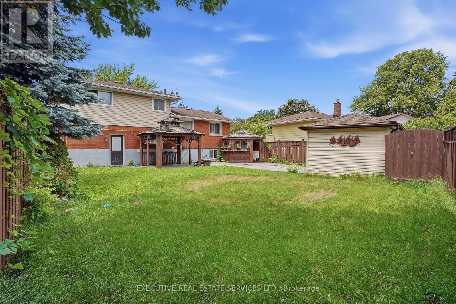 207 CHRISTOPHER DRIVE - 40