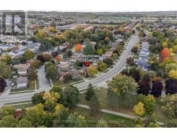 207 Christopher Drive, Cambridge, ON N1R4S6 Photo 22