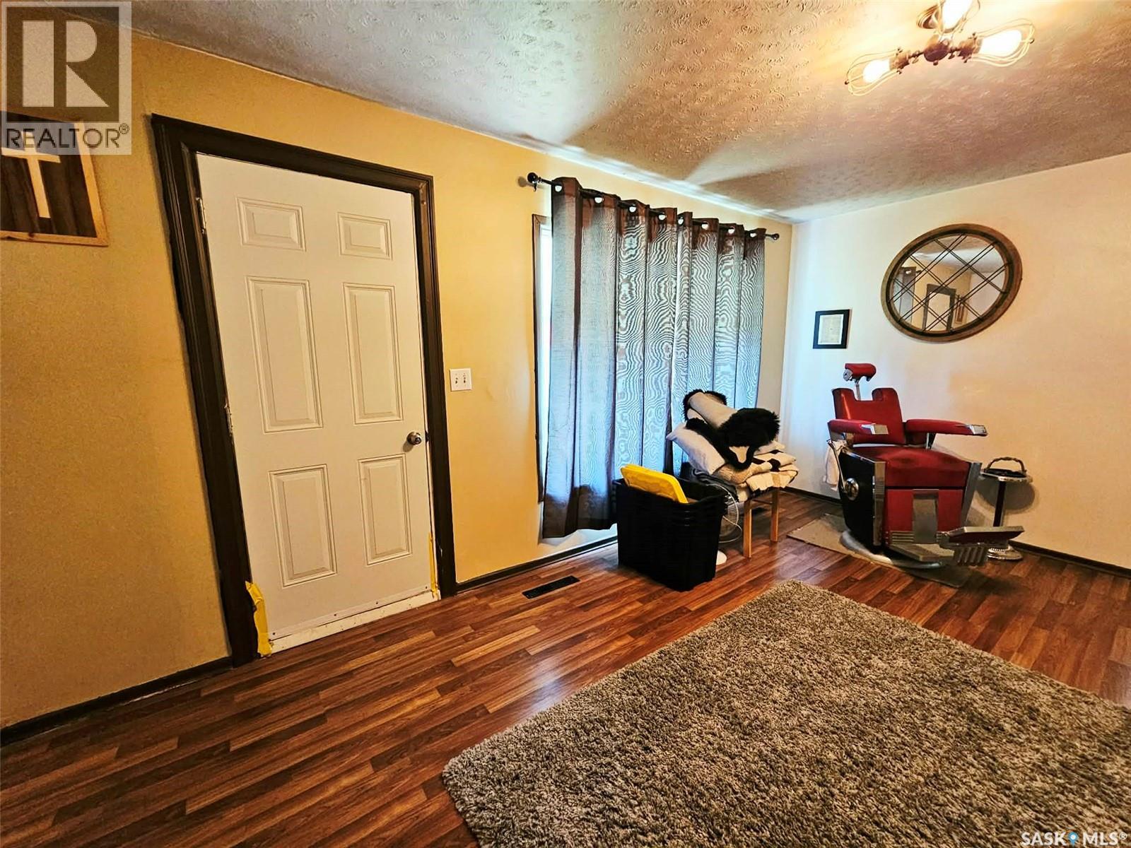 409 Royal PLACE - 3