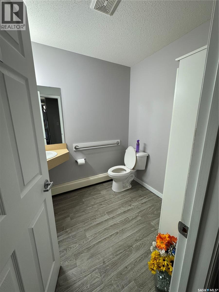 #304 1601 1st STREET - 25