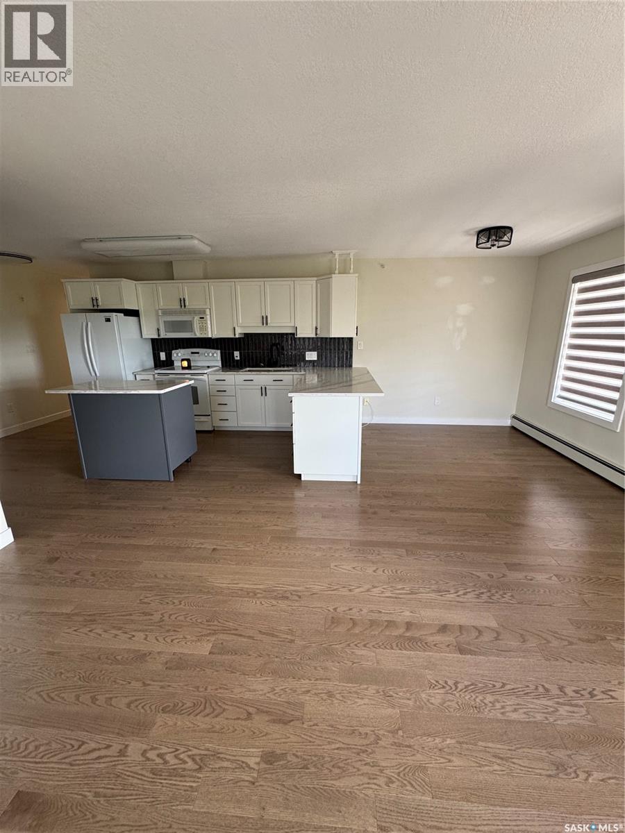 #304 1601 1st STREET - 4