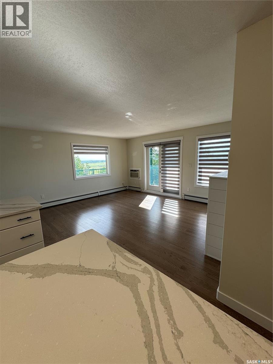 #304 1601 1st STREET - 5