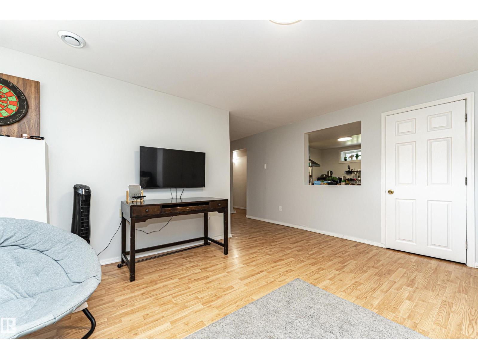 36 GREENWOOD WY - 35